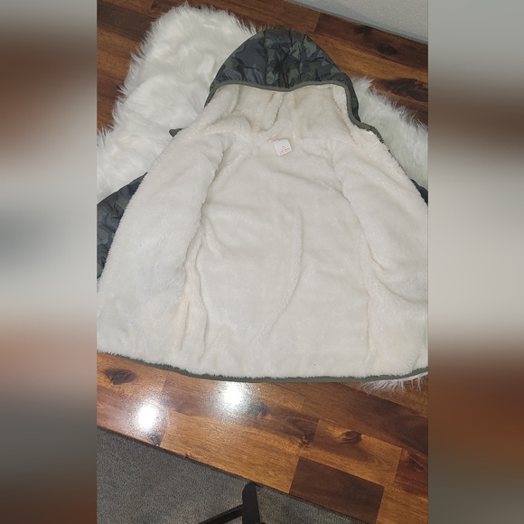 Puffer Hoodie Jacket - Picture 3 of 5